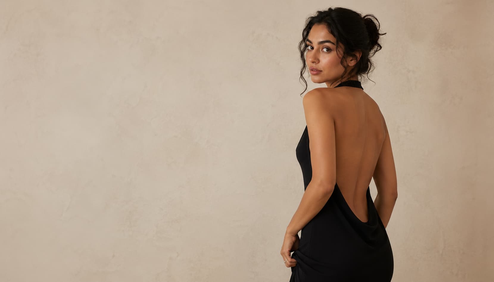 Pluumz — wear the dress